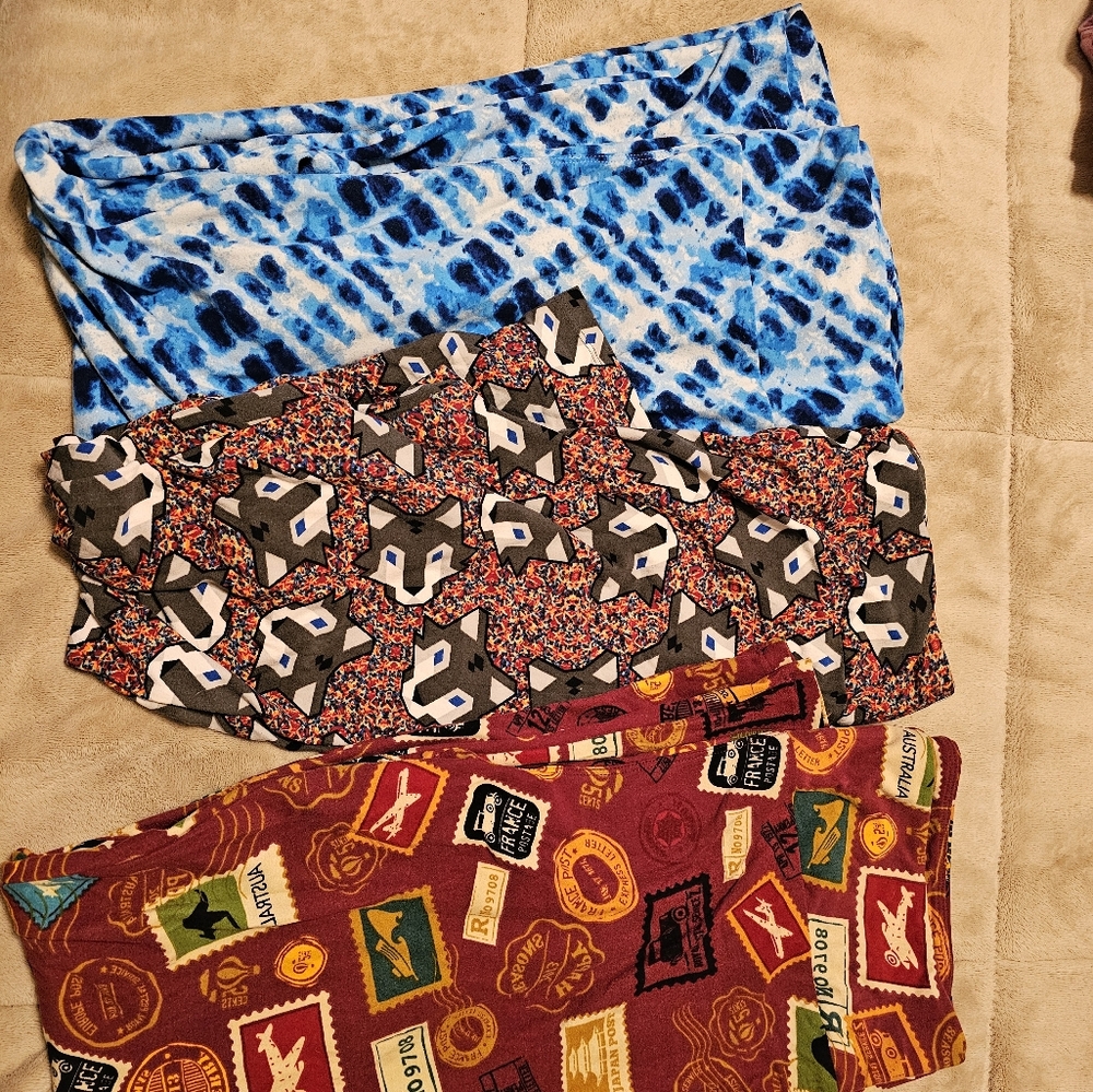 3 pairs Lularoe T&C leggings